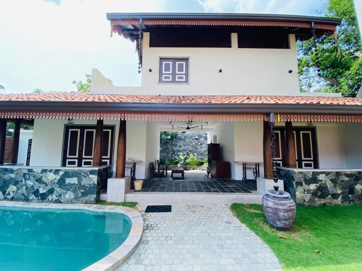 Thaprobana Villa Tangalle - Private Villa Exterior photo