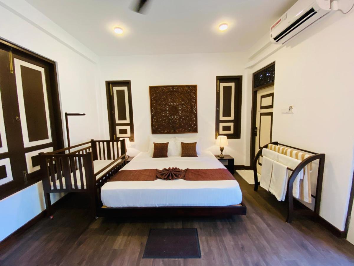 Thaprobana Villa Tangalle - Private Villa Exterior photo